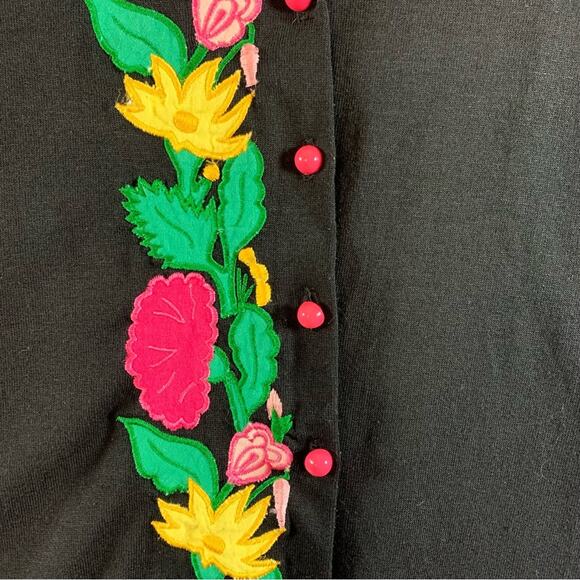 Vintage Shenanigans Boxy Embroidered Button Knit Top Sz M Dark Cottage Retro - Picture 2 of 6
